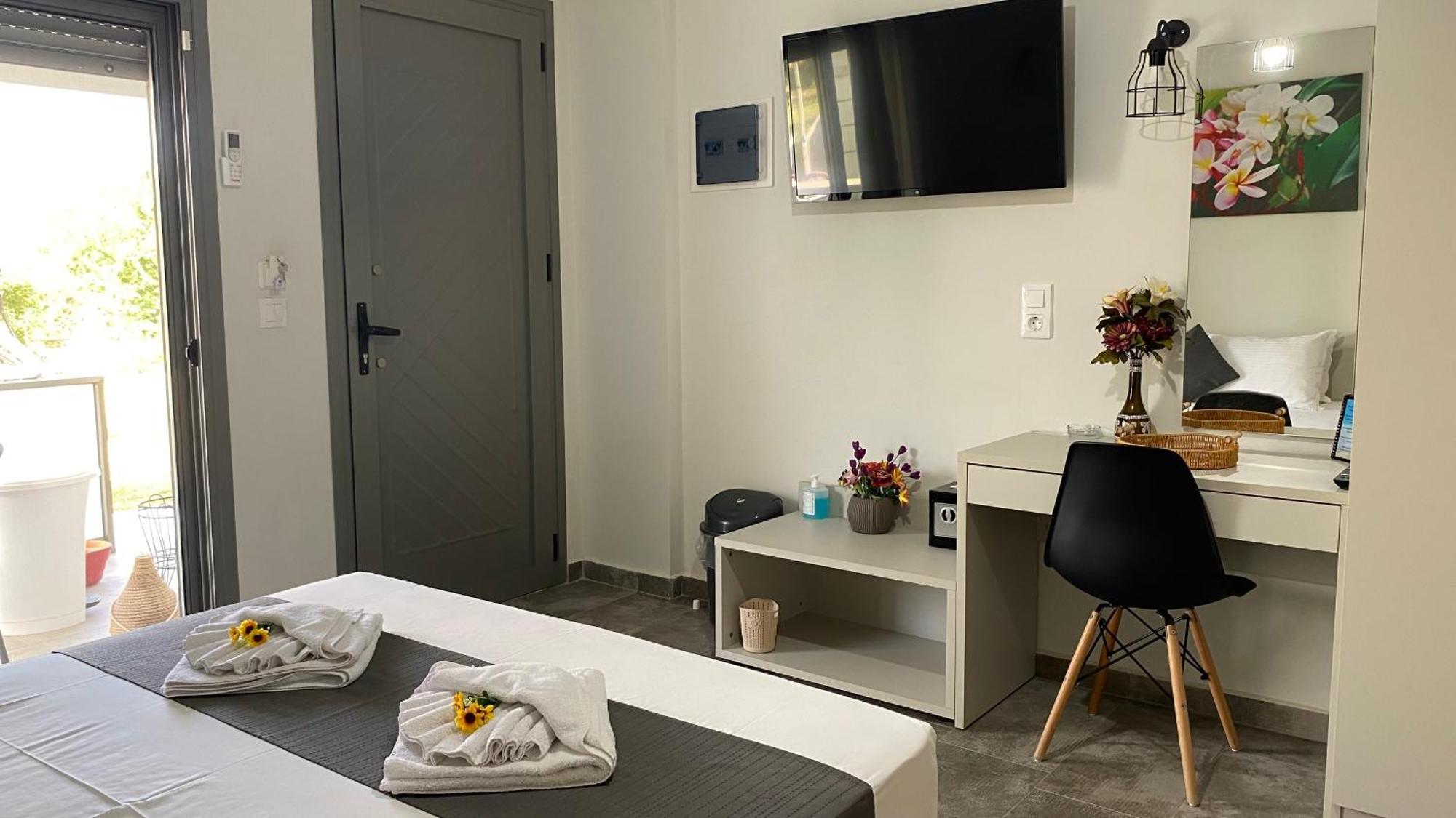 Harmony Studios & Apartments 斯卡拉伯塔麦斯 外观 照片