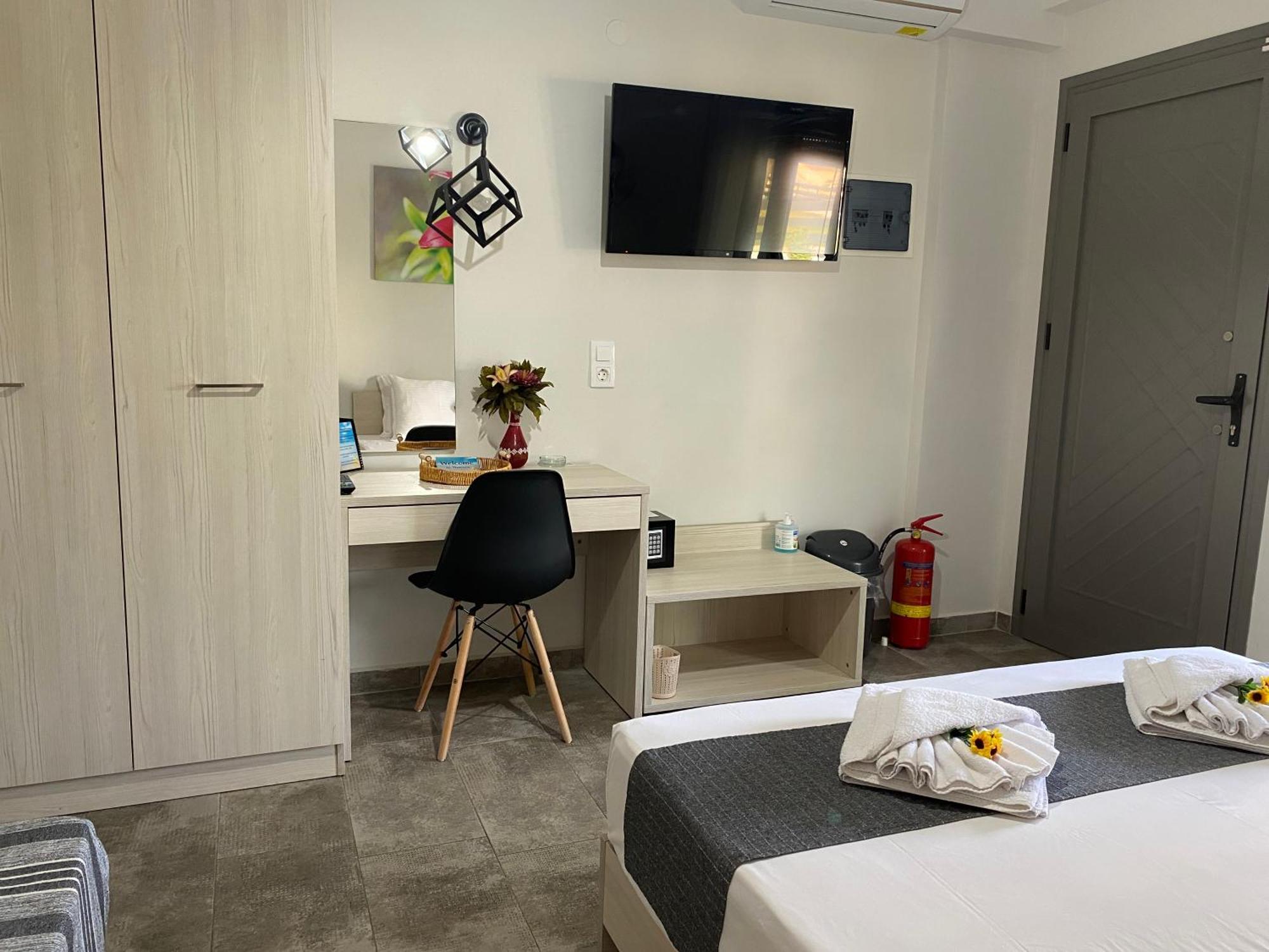 Harmony Studios & Apartments 斯卡拉伯塔麦斯 外观 照片